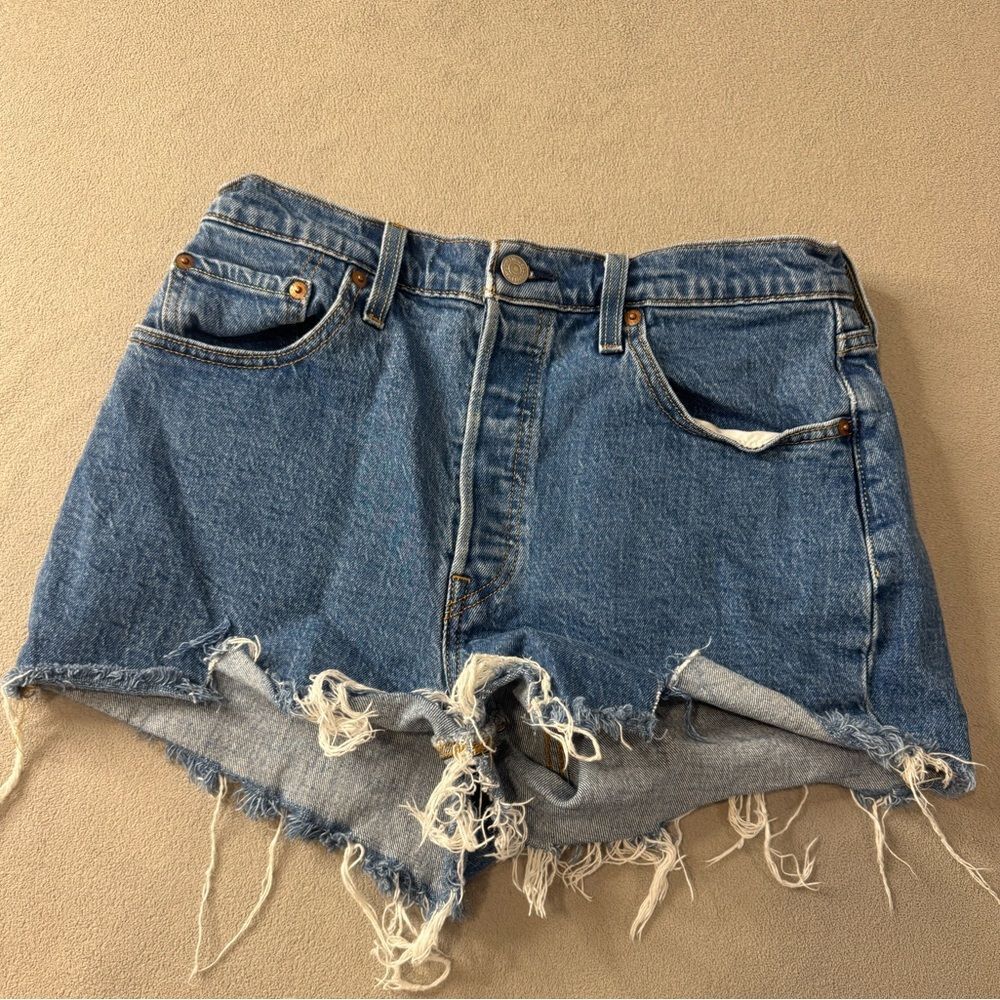 Levi’s  501 denim shorts Women’s size 29